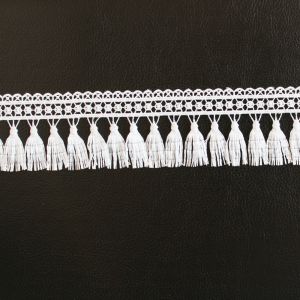 20KJ89 Polyester White Flower 50mm Embroidery Lace Trim