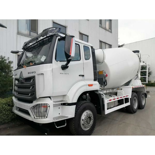 300-400hp Maximum Horsepower Concrete Mixer Truck with High-strength Wear-resistant Steel Drum and Fuel-efficient Design