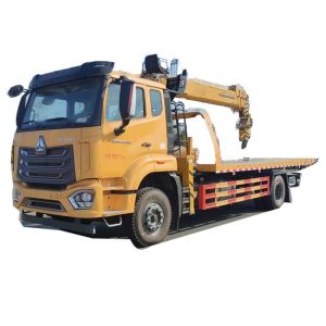 Quality Customized HOWO 4x2 6 Meters Tow Trucks Wrecker Truck With 8 Tons Crane for Car Accidents for sale
