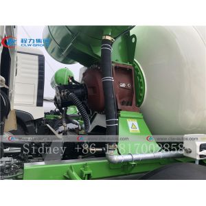 SINOTRUK HOWO 8x4 Heavy Duty 16000L Concrete Mixer Truck