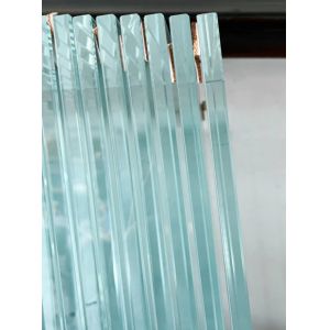 Smooth Edge Tempered Ultra Clear Low Iron Glass Customized