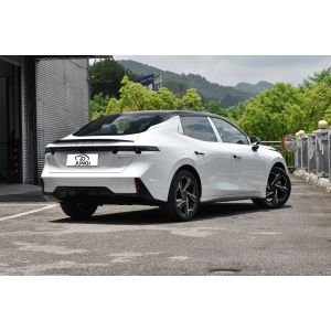 Mid Size 126km Lynk & Co Electric Car Long Battery Life Lynk Co 07 2024 Model Em
