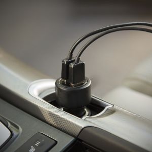 Targus Dual USB 12V Cigarette Lighter Adapter Anodizing For IPad