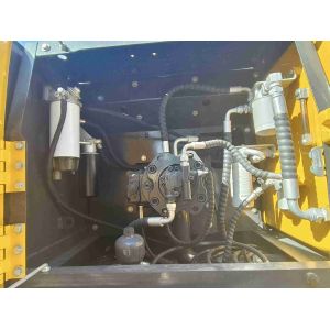 Second Hand 123kw power 18100kg Vollvo EC210D Hydraulic Crawler Excavator with