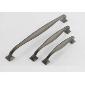 Bespoke Hardware Pull Handles Black Fashionable Style Elegant Outlook