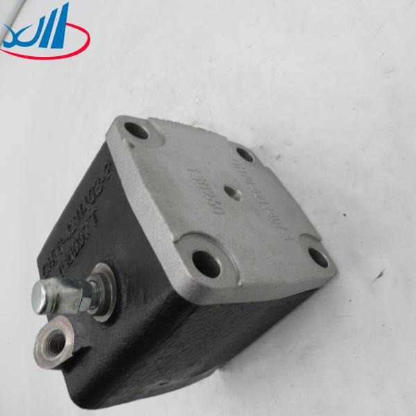 Iron Material Intermediate Cylinder For Truck QH70-4211402-2