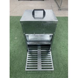 5kg Auto Chicken Feeder Treadle Self Opening Galvanized Chook Poultry