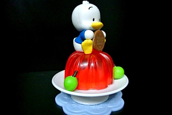 Multi Colors Custom Plastic Toys 85 Degree For Chocolate Candy Boxes