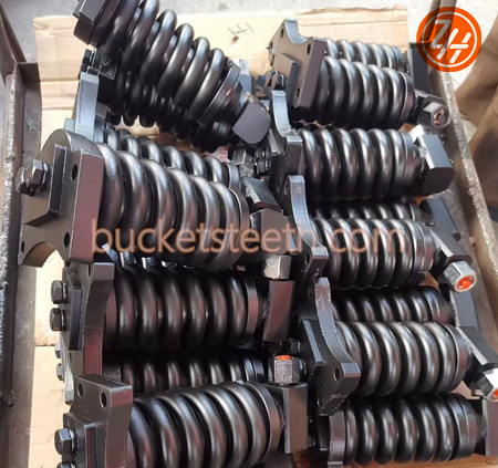 Anti Scratch 200101-00019A DX380 Mini Excavator Track Tension Doosan Excavator Parts