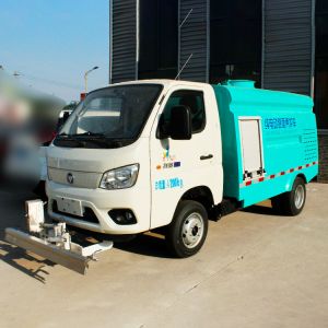 New Small Street Water Cleaning Machine Electric Road Washing Truck