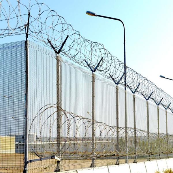 358 high security wire fence 12.7mm x 76.20mm diameter 3.00mm/4.00mm powder coated RAL 9001