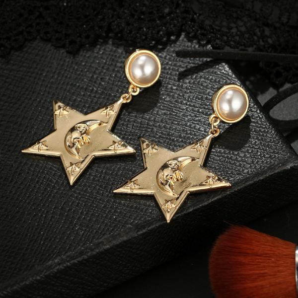 Personality Exaggerated Star Moon Pearl Stud Earring For Woman
