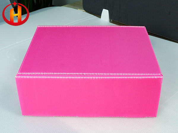 Buy Pink Corrugated Plastic Box Impact Resistant Flat Surface at wholesale prices