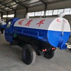Multifunctional Three Wheel Suction Truck With Self Suction And Self Discharge