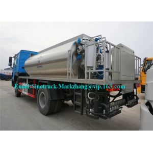 SINOTRUK HOWO12000L Asphalt Sprayer Equipment / Bitumen Sprayer Truck Automatic