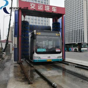 Full Automatic Bus Wash Robot Truck Wash With Hot Dipped Galvanized Steel Frame