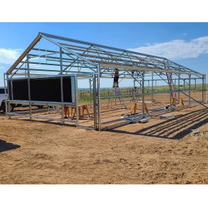 Multi-Span Commercial Greenhouse with End Floral Sightseeing and Striped Glass