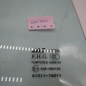 High quality Left door glass 81511-7A011