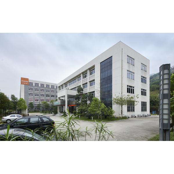 Tesla Model 3 Electric Cars with Max. Power 220kW Overall Mass 1980kg