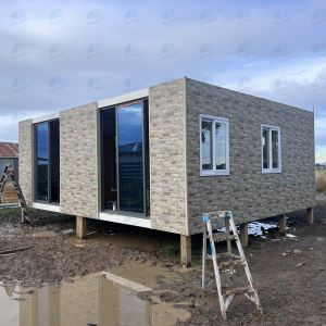 20ft 40ft Detachable Container House with 3 Bedrooms and Bathroom