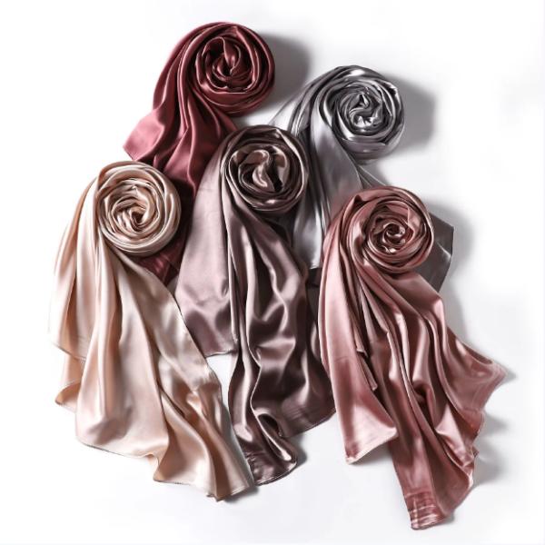 Custom Logo Wholesale Malaysia Muslim Women Lady Printed Hijabi Polyester Patterned Matte Satin Silk Fabric Shawl Hijab