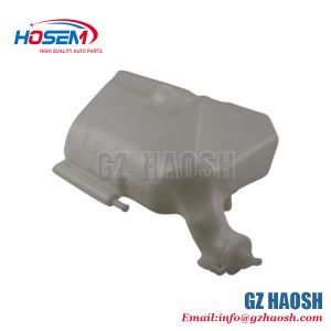 China Plastic Expansion Tank OEM Standard for ISUZU DMAX2012 Engine 4JJ1 1.2KG Coolant Reservoir on sale
