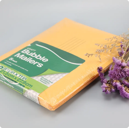 Self-sealing Kraft Bubble Mailers Made with Low Density Polyethylene Inner