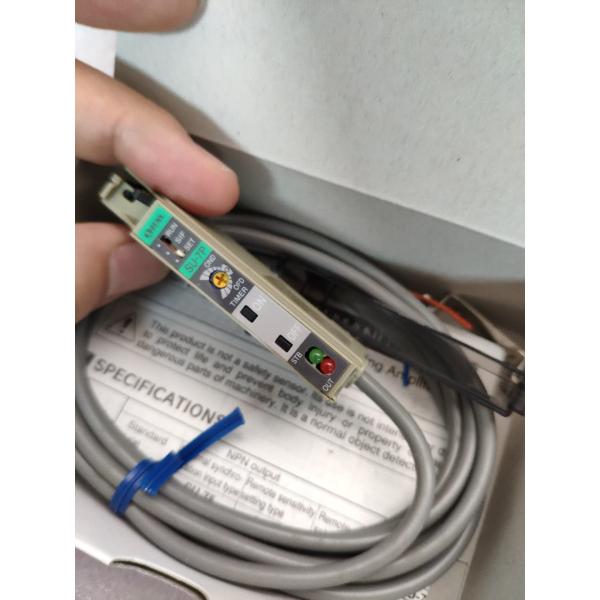 Buy YV112 Machine Sensor Signal Amplifier KM1-M7161-00X SU-7P PNP CE Certificated at wholesale prices