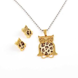 Quality South American Fashion Stainless Steel Earrings With Matched Pendant Necklace Set CQT28 for sale