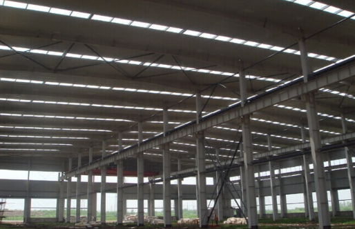 Prefabricated Steel Structure Warehouse With Sandwich Panel Glass Wool Roof Cladding And Q235/Q345 Steel Building Kits