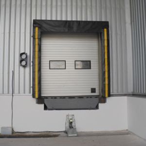 Economic Industrial Loading Dock Seals And Shelters With Yellow Stripes
