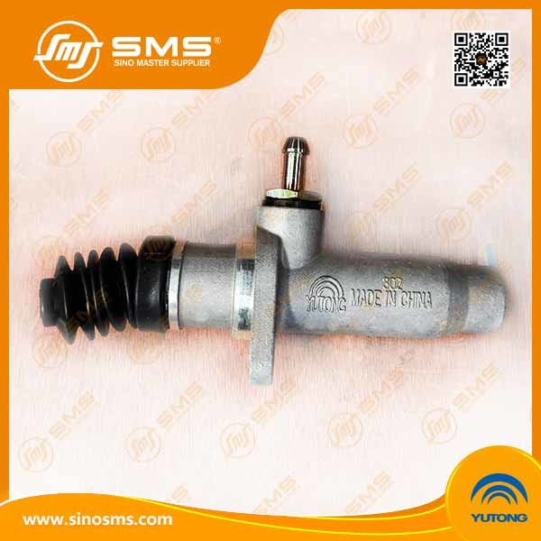 Buy 1608-00035 Clutch Master Cylinder ZK6129 YUTONG Bus Spare Parts at wholesale prices