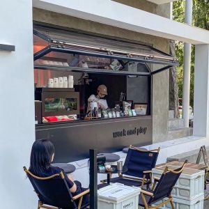 Quiet-Operation Folding Window Configuration with Thermal Efficiency for