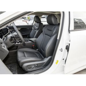 1.5T Gasoline Car with Left Steering and 5 Seats 5 Doors Specially Made 's B70