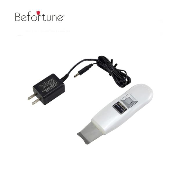 White Color Ultrasonic Skin Scrubber Machine Electric Blackhead Remover