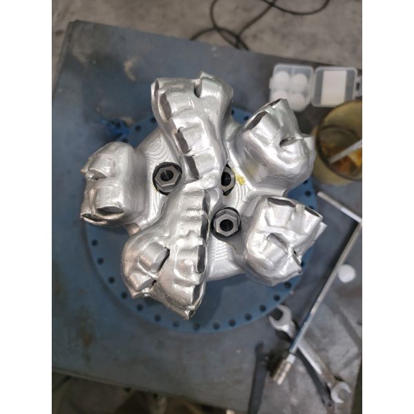 Buy Factory 6-5/8 Inch Steel Body 5 Wings PDC Drill Bits For Oilfield Rock Drilling at wholesale prices