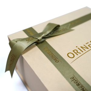 Custom Foldable Cardboard Gift Box Packaging With Ribbon Rigid