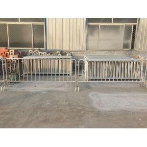 Hot selling design steel barricade crowd control barrier made in China