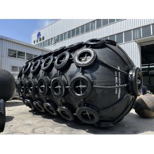 China Top Notch Rubber Pneumatic Fenders For Ships Marine Applications on sale