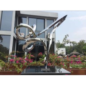Outdoor Abstract Small Garden Sculptures , Modern Stainless Steel Sculpture