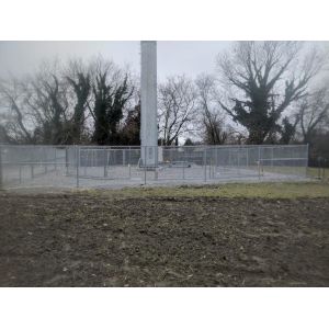 Rot Proof 6 Foot 50x50mm Mesh Tower Fencing With Chain Link