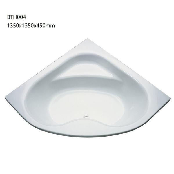 Buy Acrylic Modern Built-In Acrylic Bathtub 1350x1350x450mm High Gloss at wholesale prices