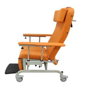 China Capacity Hospital Blood Transfusion Chair With Adjustable Flat Design And Sponges Interior Trim on sale