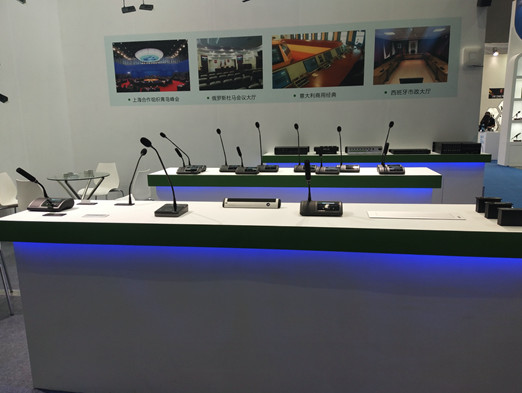 Modern Conference Room Microphone Array Aluminum Material For School / Hospital