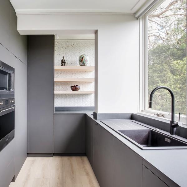 Luxury Black Melamine Modern Matte Kitchen Cabinet Sets Moisture Proof