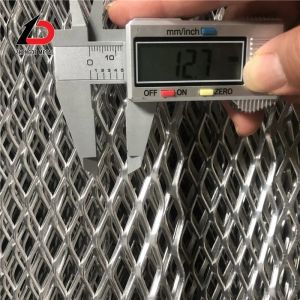 0.7mm 12 Mesh 304 Woven Stainless Steel Wire Mesh SS Screening Mesh Galvanized
