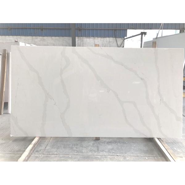 White Gold Artificial Calacatta Quartz Stone Table Top Slab For Kitchen Counter