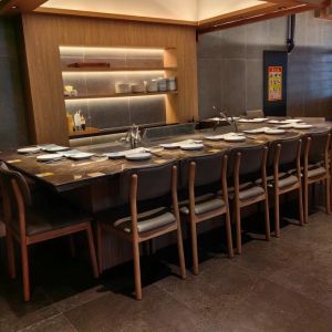 Commercial Teppanyaki Grill Table with 7-10 Seats 500*400mm Cooking Area and 50