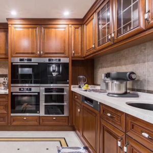 Quality Restaurant MDF Kitchen Cabinets Custom Plywood Classic Kitchen Cabinet Styles for sale