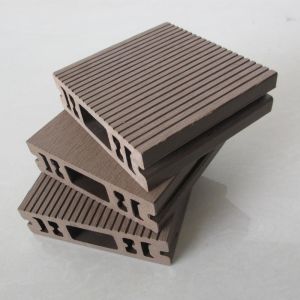 Water Proof Outdoor 105*31mm WPC Engineered Flooring